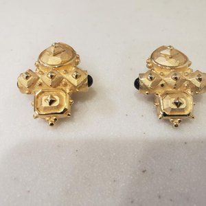 Vintage Rare Find Regal Maresca Signed Buttery Matte Gold Tone Clip-On Earrings